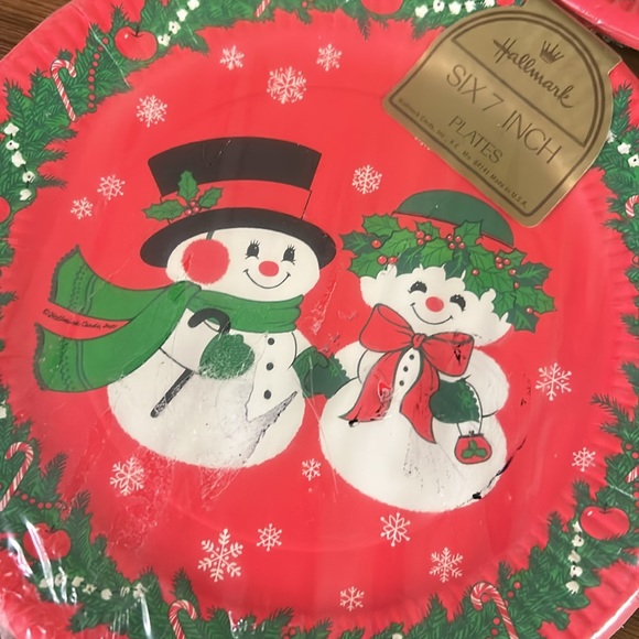 VTG Christmas Small Dessert Paper Plates Snowman Holly Red Green Hallmark NOS - Picture 3 of 5